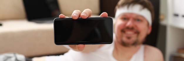 Jak połączyć telefon Samsung z TV Samsung bez kabli?
