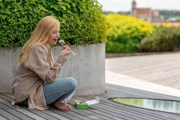 Jaki taras wybrać, aby zaoszczędzić na budowie?